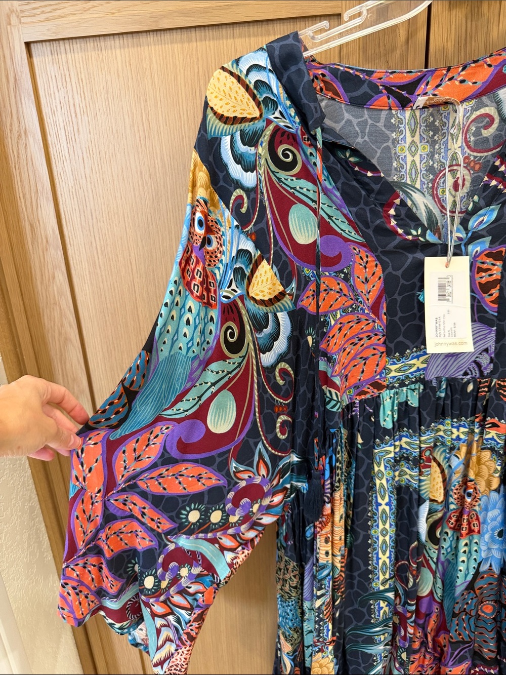 Johnny Was Navy Multicolor Floral-Paisley V-Neck Tunic. Silk. NWT - Picture 5 of 8